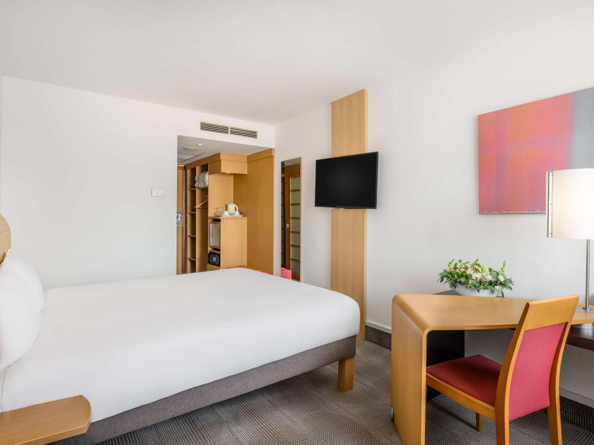 Novotel Budapest City Exterior foto